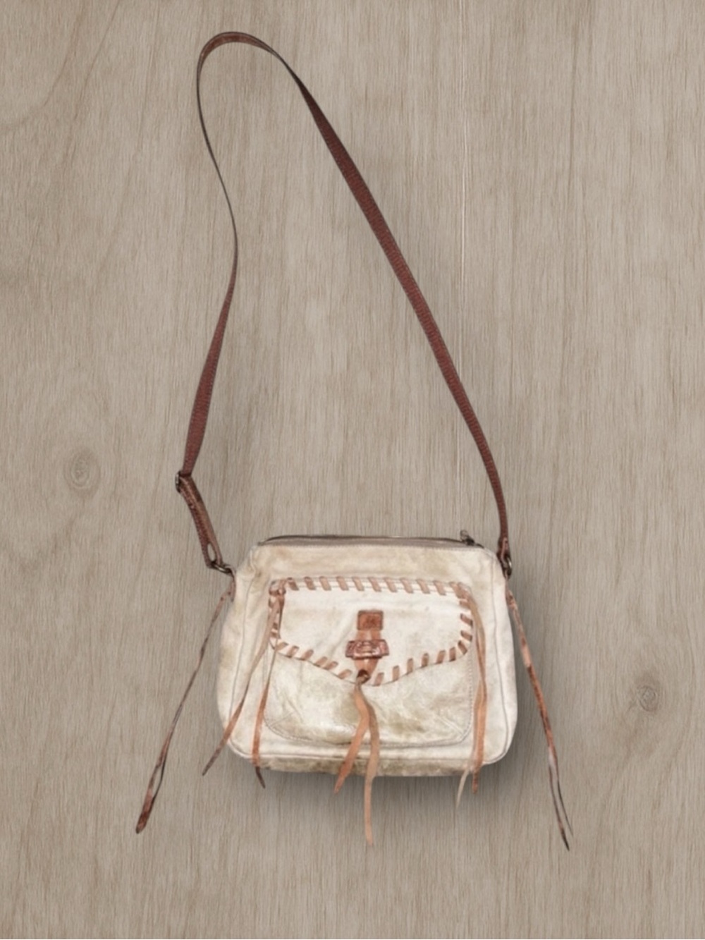 Lucky Brand CHIMAYO LEATHER Shoulder Bag / crossbody bag.
